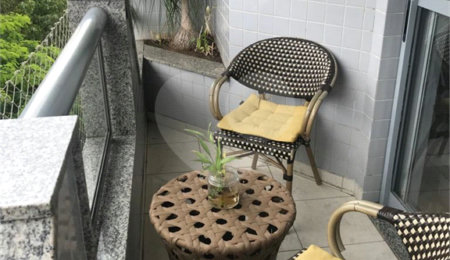 Apartamento à venda com 3 quartos, sendo 1 suíte,  em Vila Paulicéia, São Paulo, SP