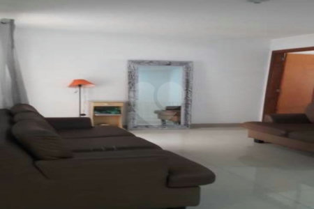Casa à venda com 3 suítes em Rio Pequeno, São Paulo, SP