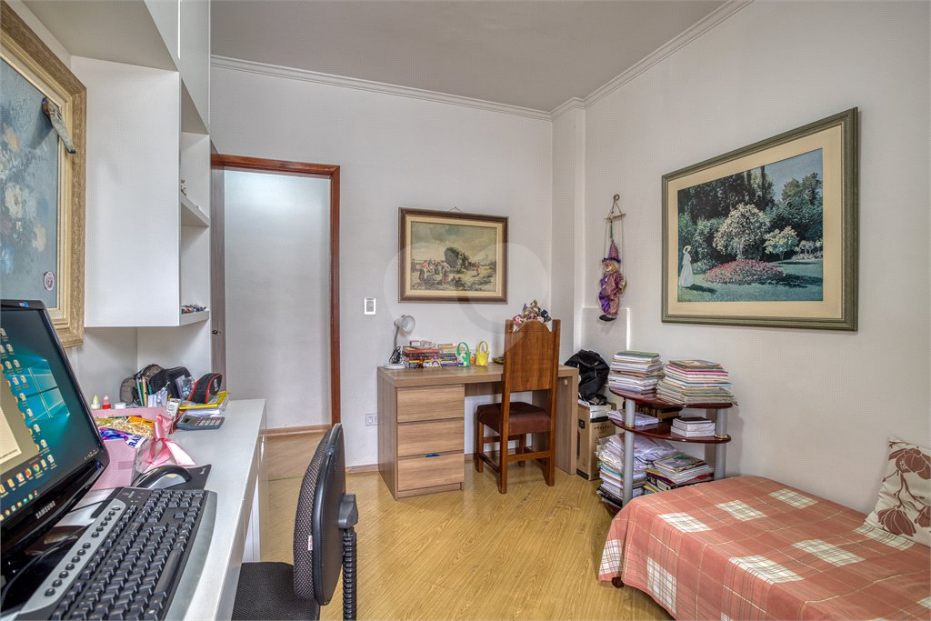 Casa de Vila à venda com 4 quartos, sendo 2 suítes, em Granja Julieta, São Paulo, SP