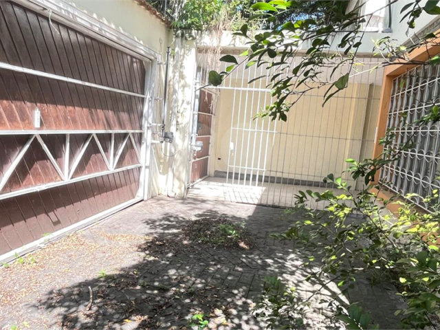 Casa à venda com 3 quartos, sendo 1 suíte,  em Brooklin, São Paulo, SP