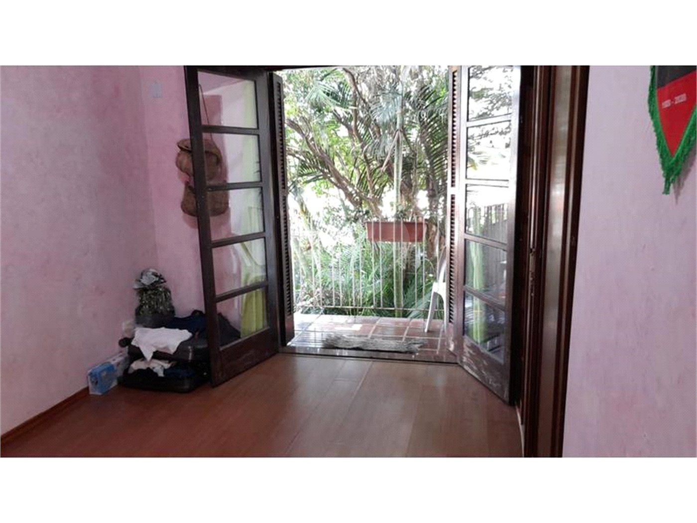 Casa à venda ou para alugar com 5 quartos, sendo 1 suíte, em Vila Romero, São Paulo, SP