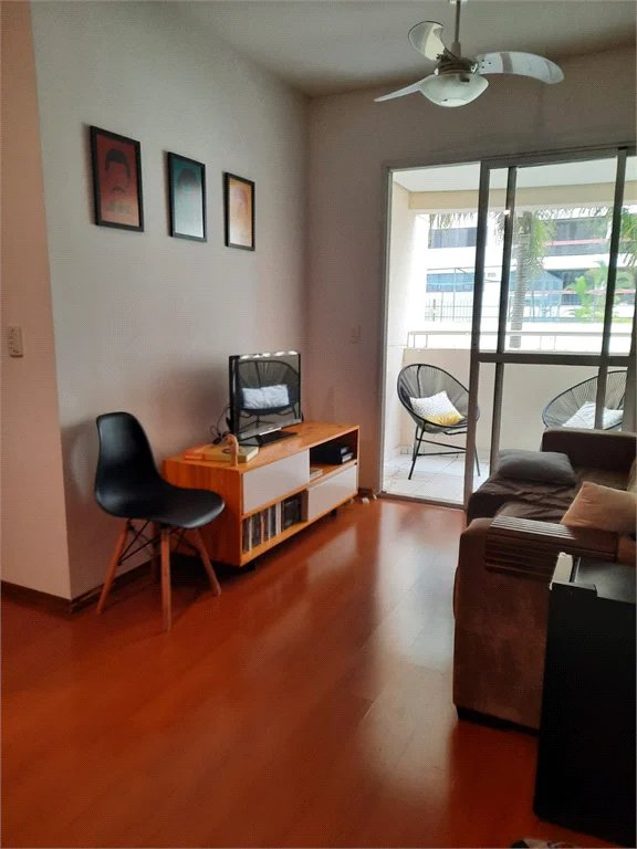 Apartamento à venda com 2 quartos, sendo 1 suíte, em Pinheiros, São Paulo, SP
