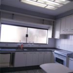 Casa à venda com 4 quartos, sendo 3 suítes, no condomínio Arujá 5, Arujá - SP