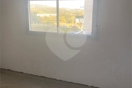 Apartamento à venda com 2 quartos, sendo 1 suíte, em Jardim Santo Antônio, Valinhos, SP