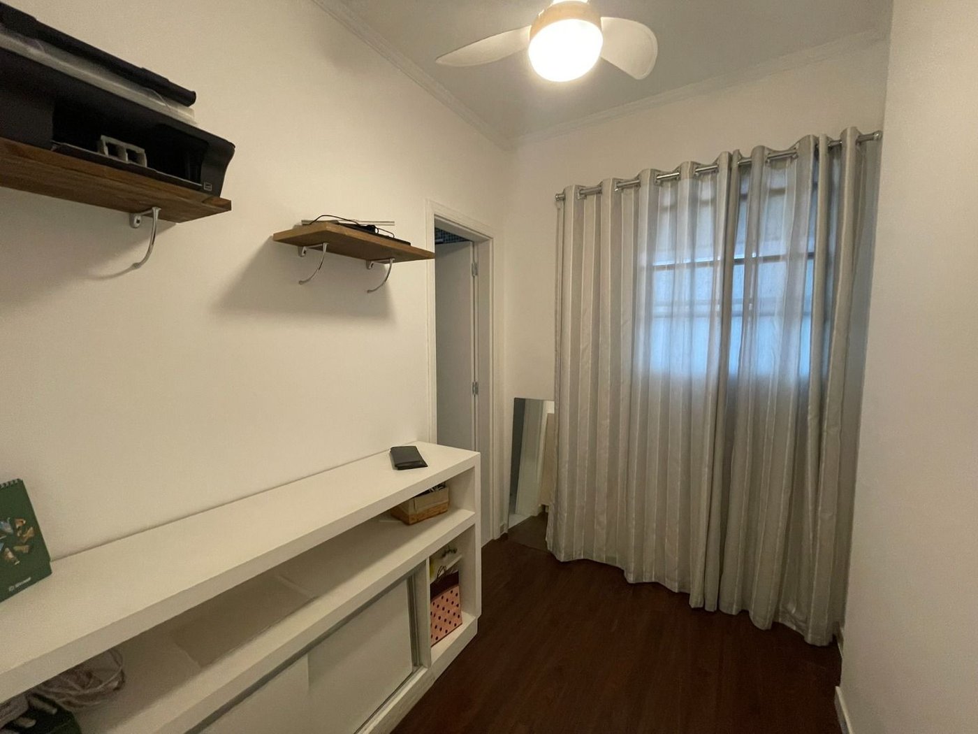 Apartamento 3 dormitórios com 2 suítes, 2 vagas demarcadas, no Embaré, Santos
