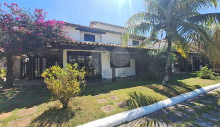 Casa em condomínio para alugar com 3 quartos, sendo 2 suítes, em Praia Rasa, Armação dos Búzios, RJ