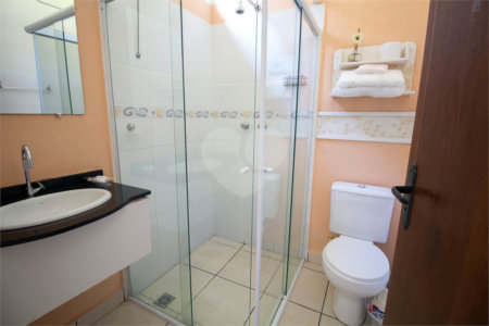 Hotel à venda com 15 quartos, sendo 4 suítes,  no Centro (canguera), São Roque, SP