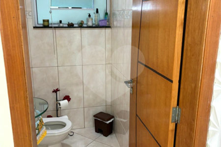 Casa à venda com 4 suítes em Vila Lavínia, Mogi das Cruzes, SP