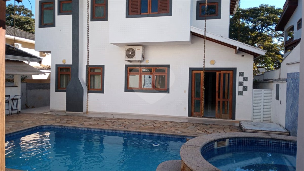 Casa à venda com 3 suítes no condomínio Villaggio Capriccio, Louveira - SP