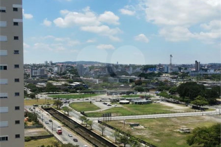 Apartamento à venda com 3 quartos, sendo 1 suíte,  em Loteamento Mogilar, Mogi das Cruzes, SP