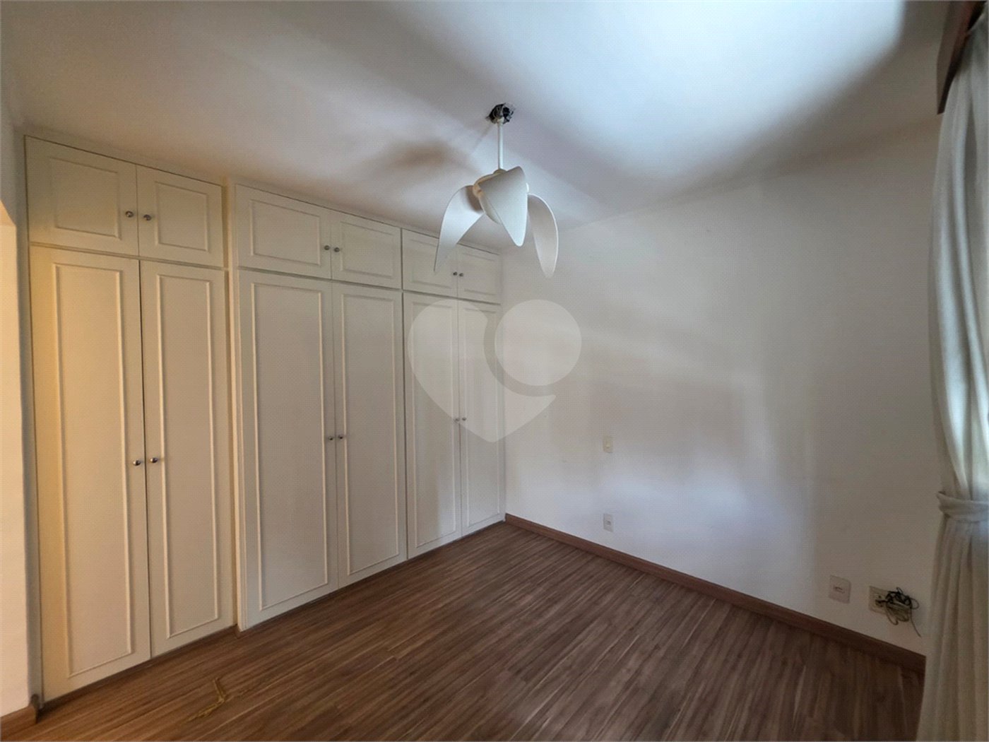 Apartamento à venda com 3 suítes em Vila Uberabinha, São Paulo, SP