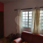 Casa à venda com 3 quartos, sendo 1 suíte, em Vila Santa Helena, Atibaia, SP