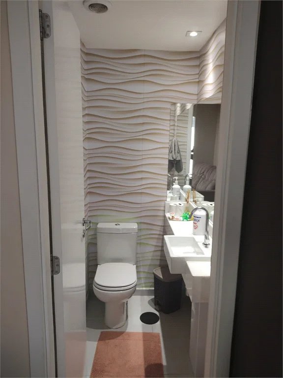 Apartamento à venda com 4 quartos, sendo 2 suítes, em Pinheiros, São Paulo, SP