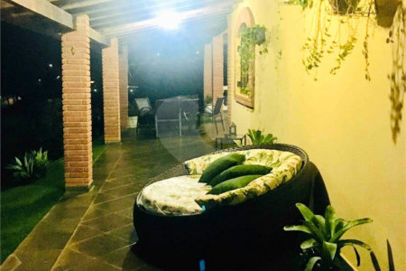 Casa à venda com 3 quartos, sendo 1 suíte,  no condomínio Vista Alegre, Bom Jesus dos Perdões - SP