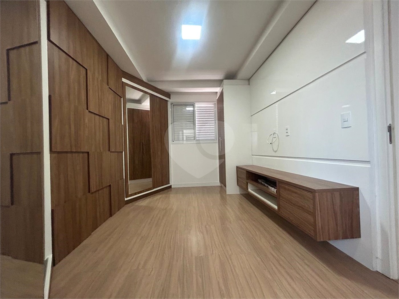 Apartamento à venda com 2 quartos, sendo 1 suíte, em Jardim Piratininga, Sorocaba, SP