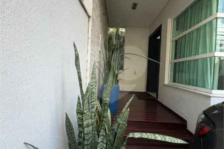 Casa à venda com 3 suítes em Vila Augusta, Guarulhos, SP