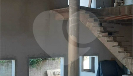 Casa à venda com 4 quartos, sendo 2 suítes,  no condomínio Vila Dom Pedro, Atibaia - SP