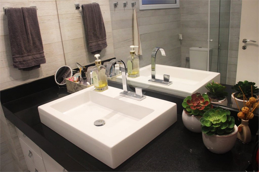 Apartamento à venda com 2 quartos em Bela Vista, São Paulo, SP