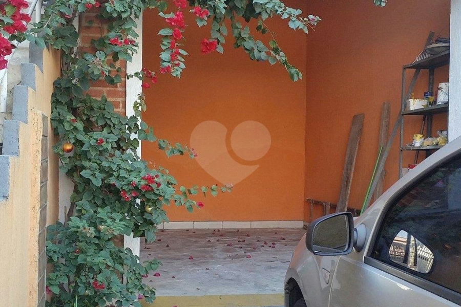 Sobrado à venda com 3 quartos, sendo 1 suíte,  em Tremembé, São Paulo, SP