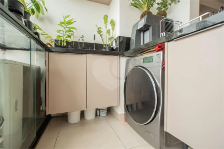 Apartamento à venda com 2 quartos, sendo 1 suíte, em Mirandópolis, São Paulo, SP