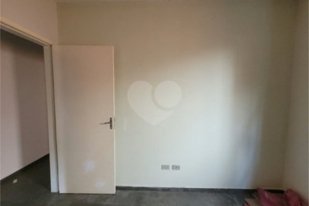 Casa à venda com 3 quartos, sendo 1 suíte, em Vila Vitório Mazzei, São Paulo, SP