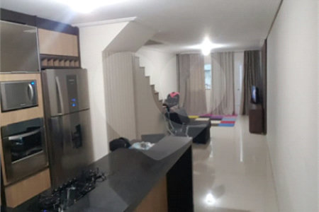Sobrado à venda com 3 suítes em Vila Gustavo, São Paulo, SP