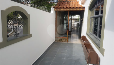 Sobrado à venda com 3 quartos, sendo 1 suíte,  em Campo Grande, São Paulo, SP