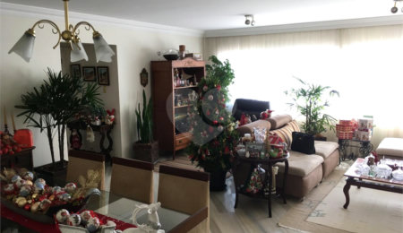Apartamento à venda com 4 quartos, sendo 1 suíte,  em Chácara Santo Antônio, São Paulo, SP