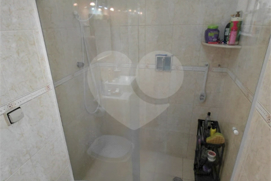 Sobrado à venda com 4 quartos, sendo 1 suíte, em Vila Nova Mazzei, São Paulo, SP