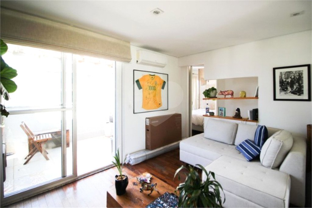 Apartamento à venda com 2 quartos, sendo 1 suíte,  em Itaim Bibi, São Paulo, SP