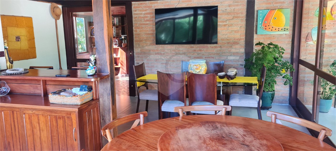 Casa à venda com 4 suítes em Serra da Cantareira, Mairiporã, SP