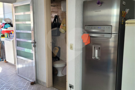 Sobrado à venda com 3 quartos, sendo 1 suíte, em Jardim da Glória, Cotia, SP