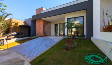 Casa à venda com 3 quartos, sendo 1 suíte,  no condomínio Terras de São Francisco, Sorocaba - SP