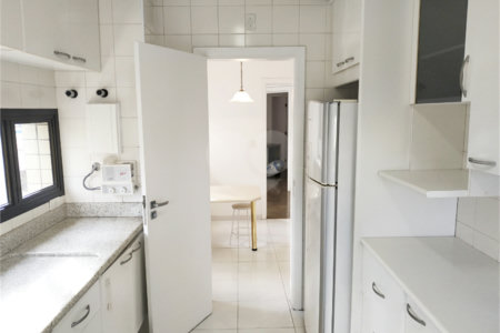 Apartamento à venda com 3 suítes em Morumbi, São Paulo, SP