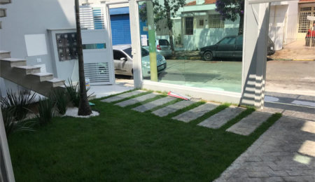 Casa à venda com 3 quartos, sendo 1 suíte,  no condomínio Parque Vitória, São Paulo - SP