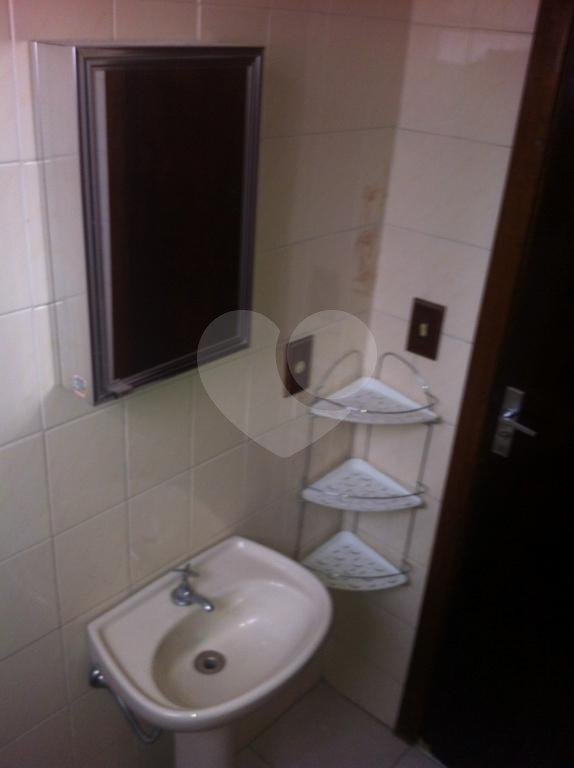 Sobrado à venda com 3 quartos, sendo 1 suíte, em Chora Menino, São Paulo, SP