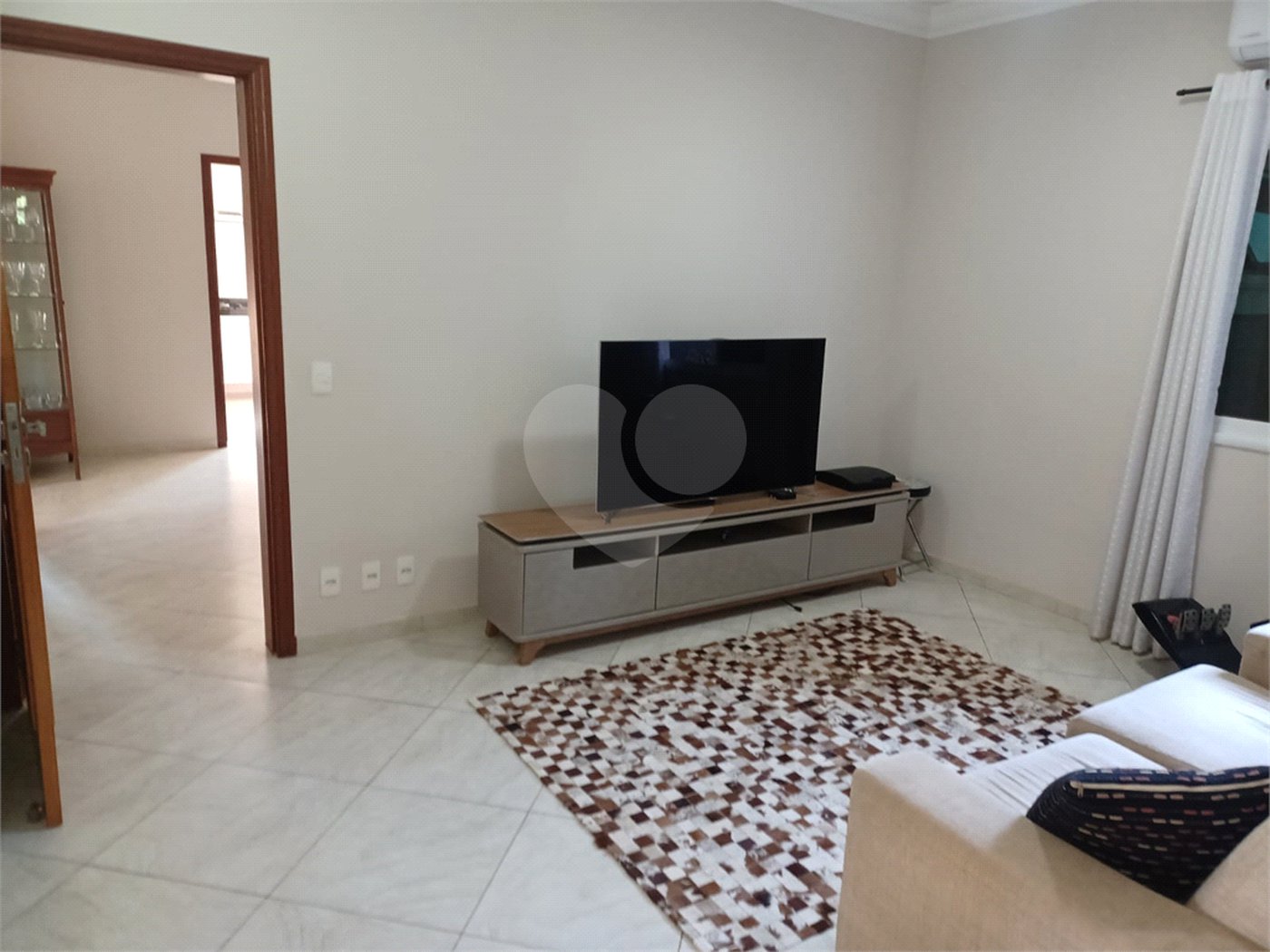 Casa à venda com 2 quartos, sendo 1 suíte, no condomínio Terras de Mont Serrat, Salto - SP