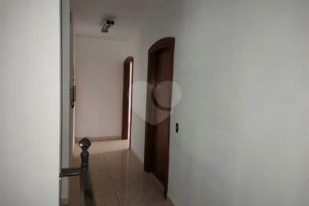 Sobrado à venda ou para alugar com 4 quartos, sendo 2 suítes, no Centro, Araraquara, SP