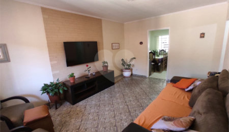 Casa à venda com 3 quartos, sendo 1 suíte,  em Jardim Santa Cecília, Guarulhos, SP