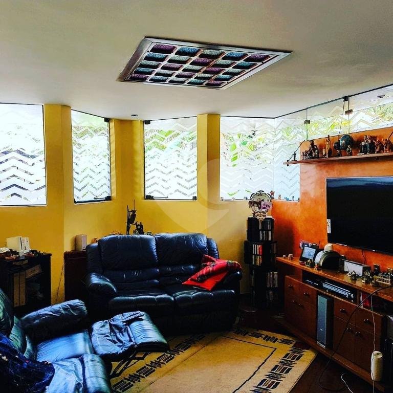 Sobrado à venda com 4 quartos, sendo 2 suítes, em Brooklin Velho, São Paulo, SP