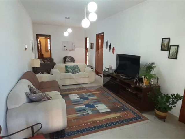 Sobrado à venda com 3 quartos em Água Fria, São Paulo, SP