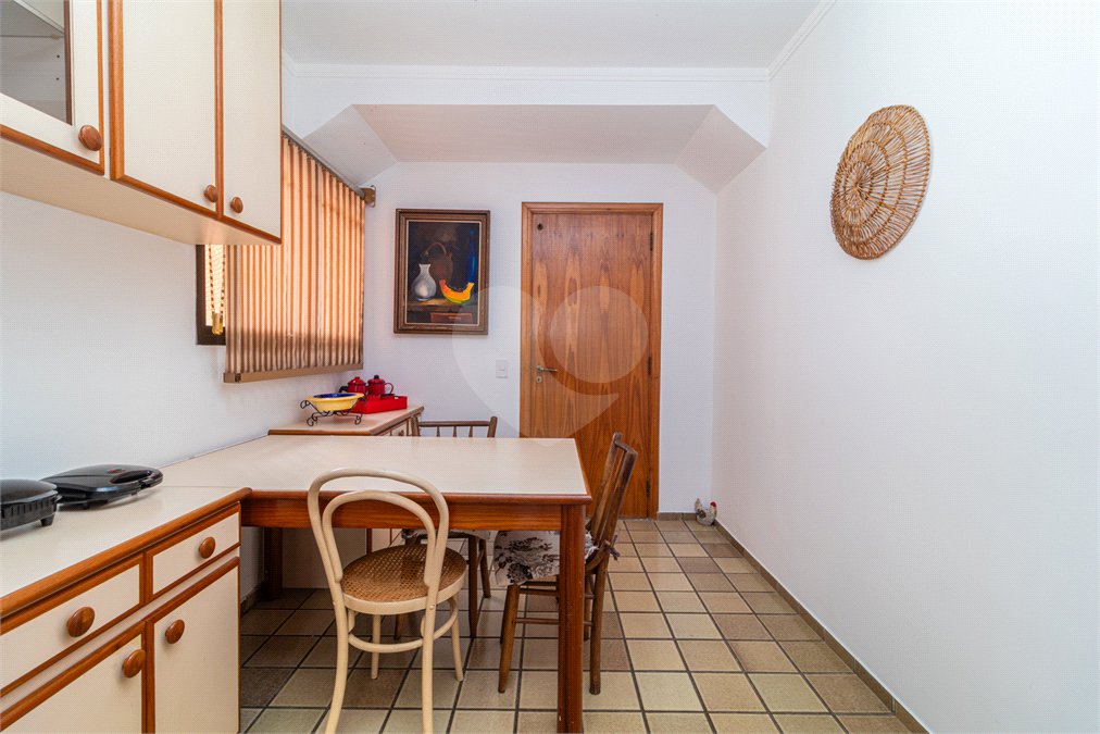 Apartamento à venda com 4 quartos, sendo 2 suítes, em Campo Belo, São Paulo, SP