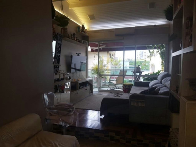 Sobrado à venda com 4 quartos, sendo 2 suítes,  em Santana, São Paulo, SP