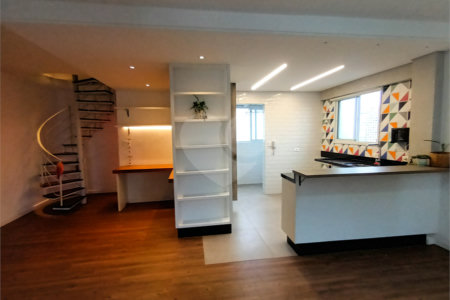 Cobertura à venda com 3 quartos em Vila Romana, São Paulo, SP