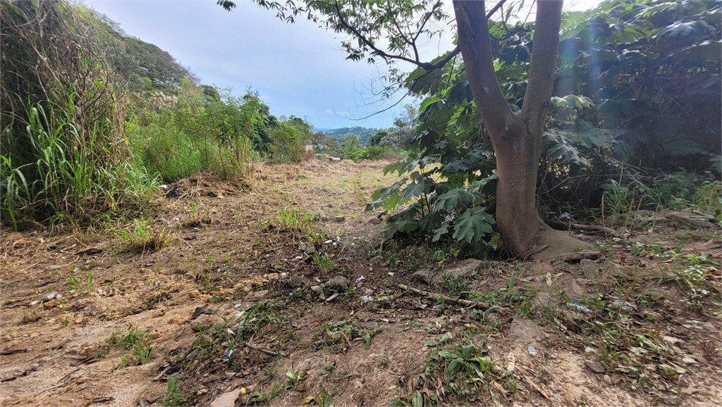 Terreno à venda em Barreiro, Mairiporã, SP