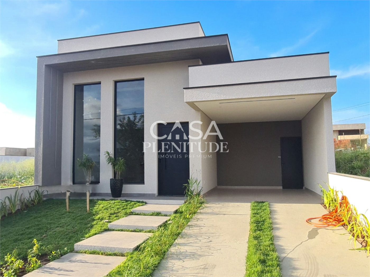 Casa em condomínio à venda com 3 quartos, sendo 1 suíte,  em Jardim Novo Horizonte, Sorocaba, SP