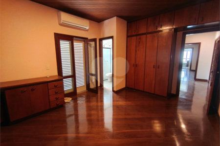 Casa à venda ou para alugar com 3 suítes no condomínio Estância Marambaia, Vinhedo - SP