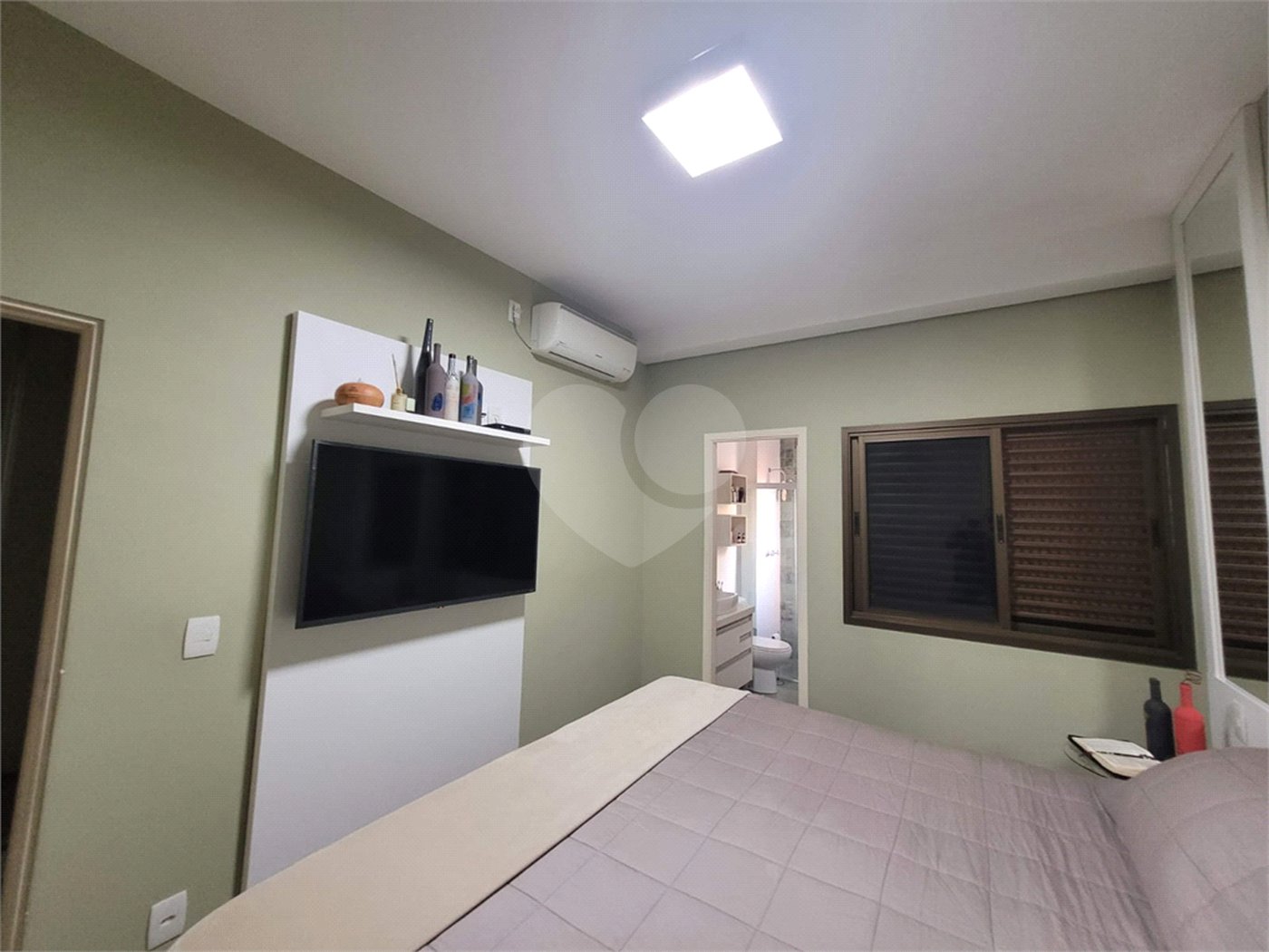 Apartamento à venda com 3 quartos, sendo 1 suíte, no Centro, Vinhedo, SP