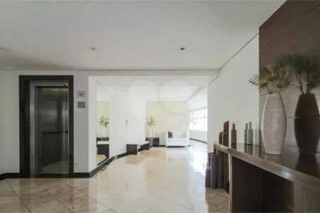 Apartamento à venda com 3 suítes em Vila Ipojuca, São Paulo, SP