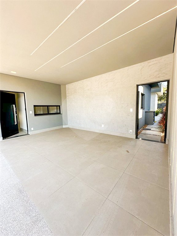 Casa à venda com 3 suítes no condomínio Residencial Mont'alcino, Valinhos - SP